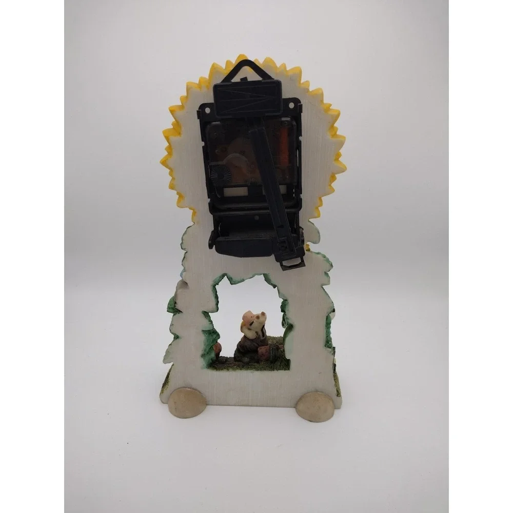 Vintage Cow And Sunflower Clock Movement Clock‎ Swings Works Great